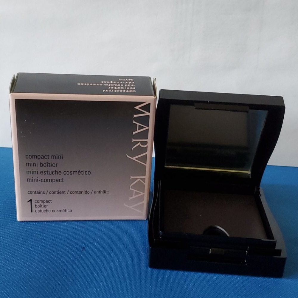 Mary Kay Compact Mini unfilled